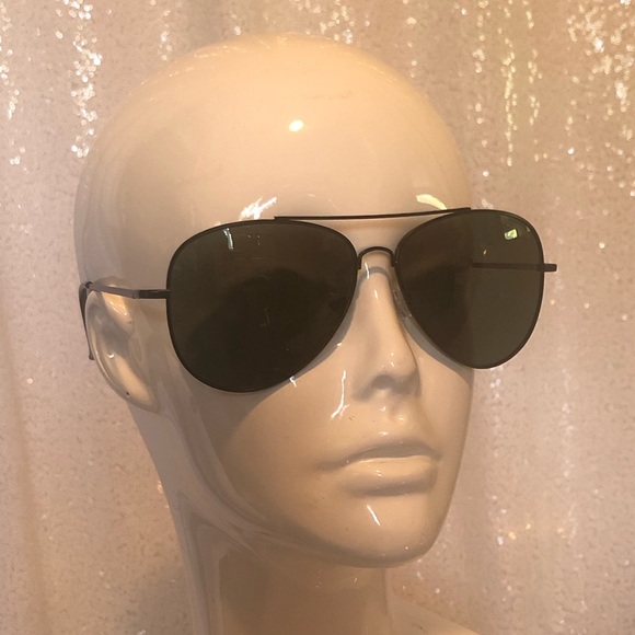 Other - Unisex black aviator sunglasses 🕶